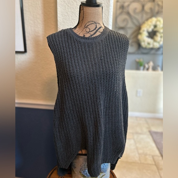 POL Slate Grey Open Knit Scoop Neck Sleeveless Hi-Lo  Sweater Size Large - Picture 8 of 14